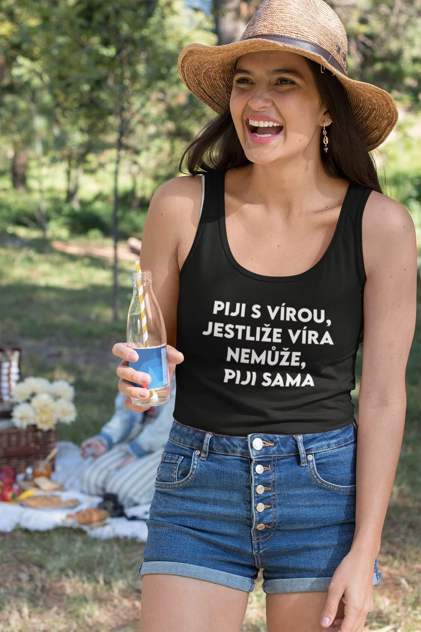 Dámské tílko Piji s Vírou Barva: Černá, Velikost: 2XL