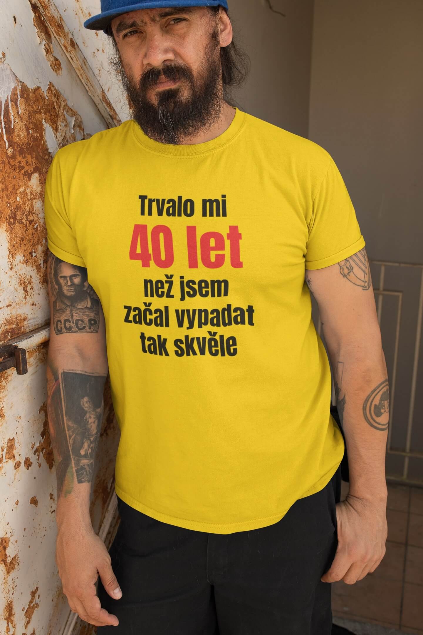Žlutá