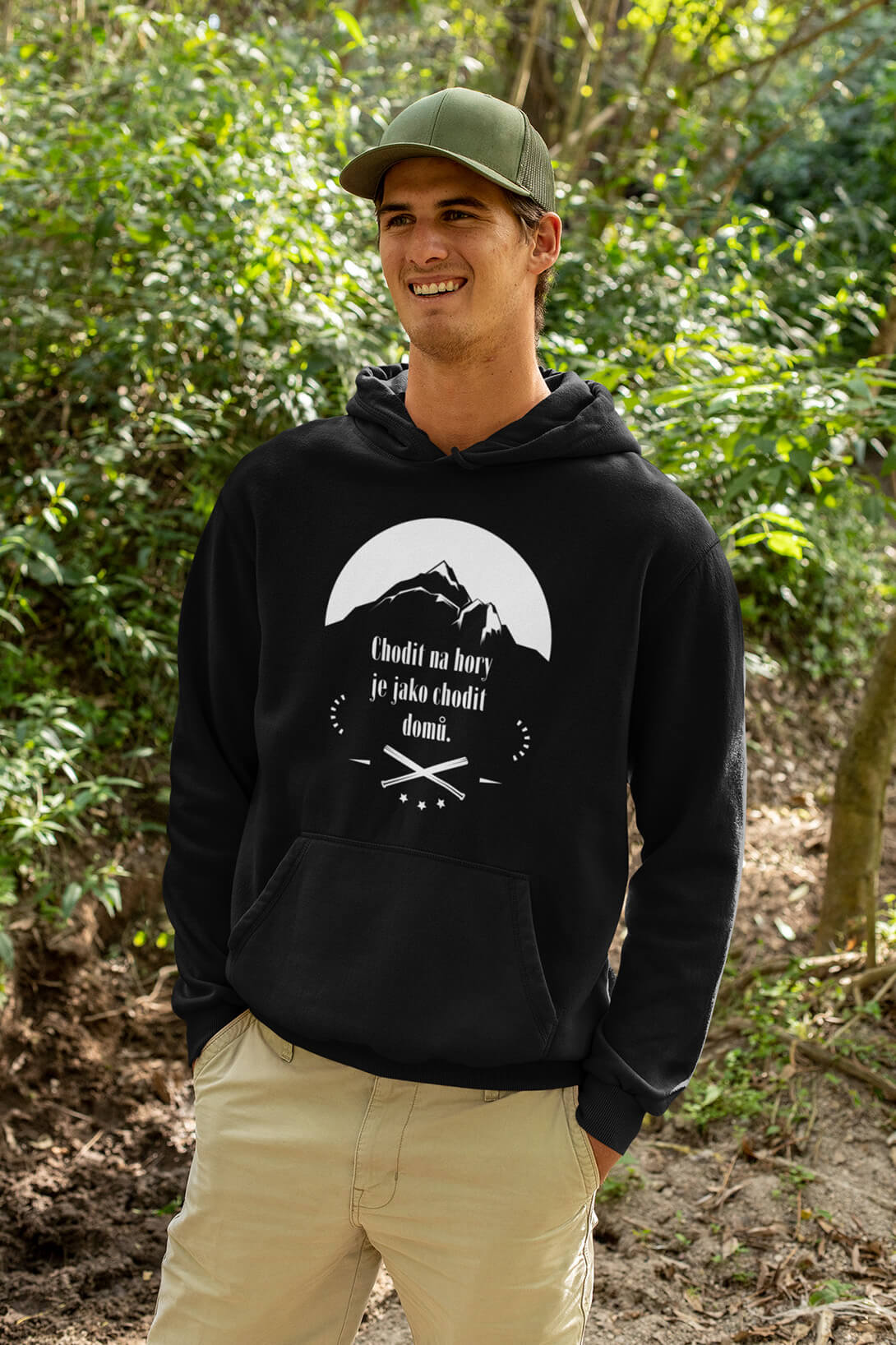 Pánská mikina Chodit na hory Barva: Černá