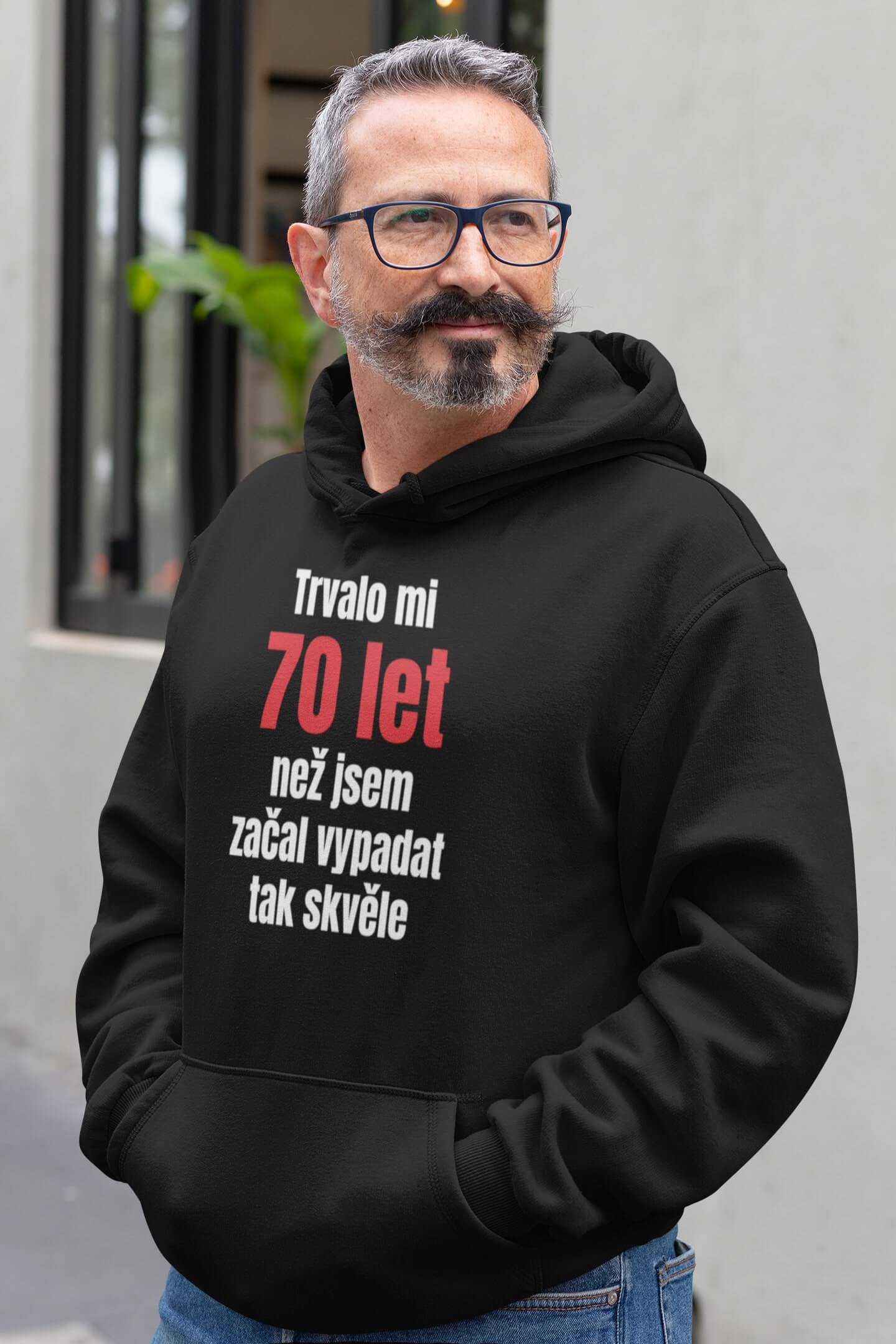 Pánská mikina Trvalo mi 70 let Barva: Černá, Velikost: S