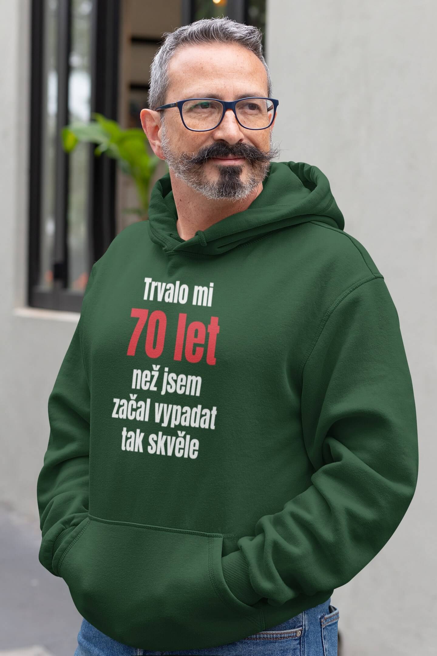 Pánská mikina Trvalo mi 70 let Barva: Láhvově zelená, Velikost: 2XL