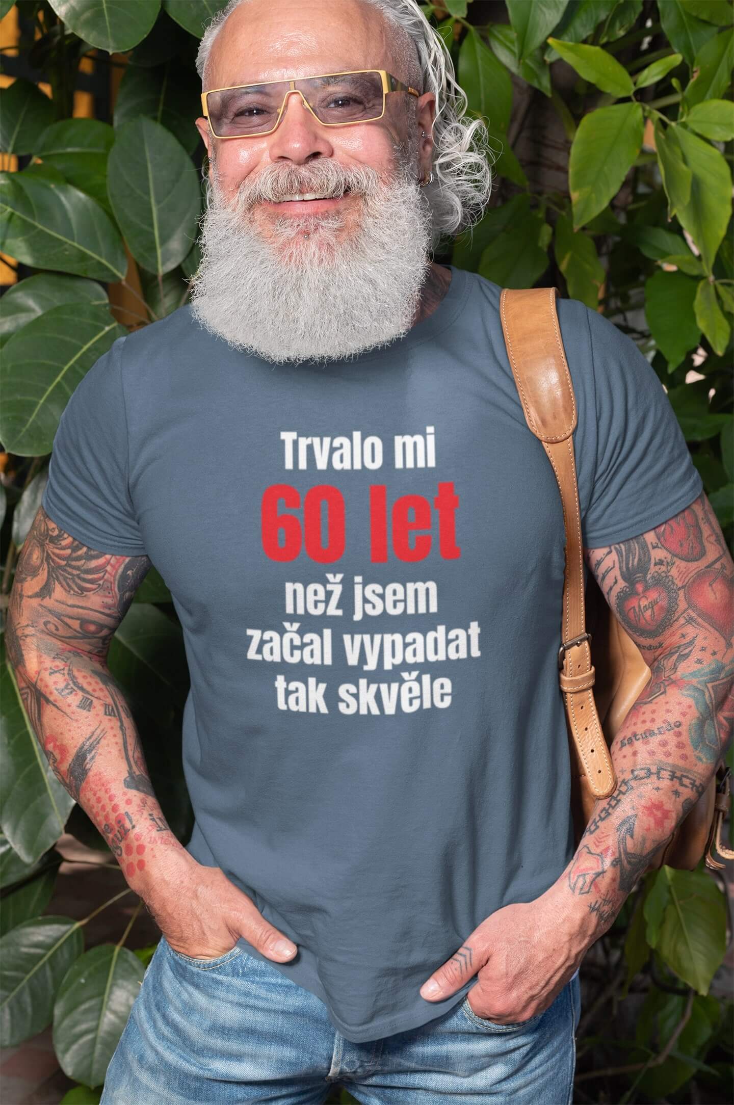 Pánské tričko Trvalo mi 60 let Barva: Denim