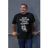 Pánské tričko MĚL JSEM PROBLÉMY S PITÍMmockup of a smiling man wearing a plus size t shirt 31054 (2)