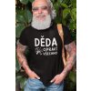 Pánské tričko Děda opraví všechnot shirt mockup featuring a senior man with a trendy style 28425 (2)