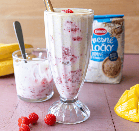 mango-smoothie-s-vlockami