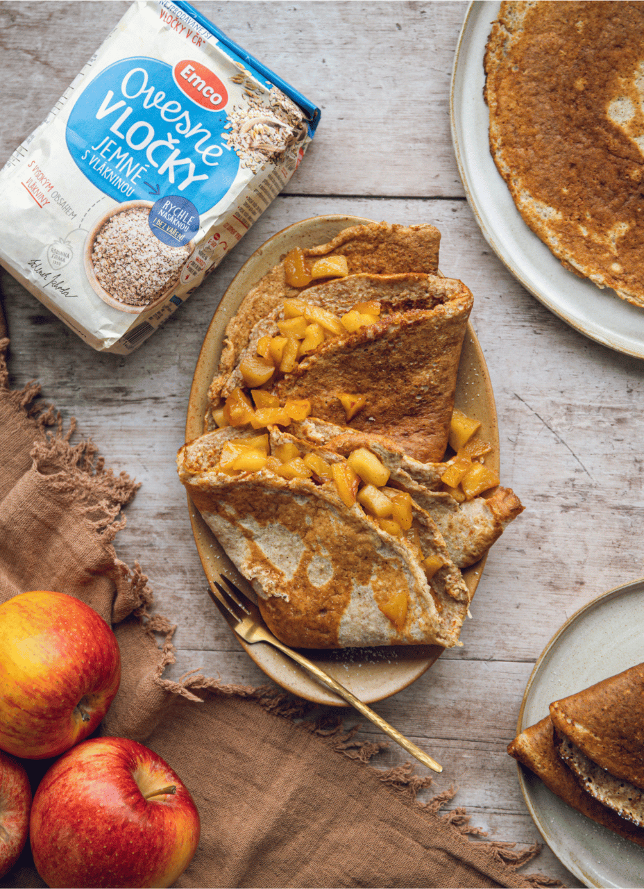 Palacinky z jemných ovsených vločiek Emco s karamelizovanými jablkami