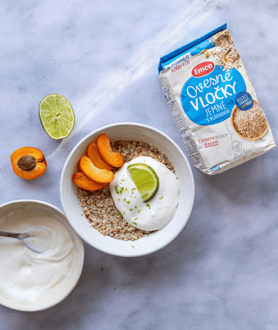 Overnight oats, čiže ovsená kaša pripravená cez noc