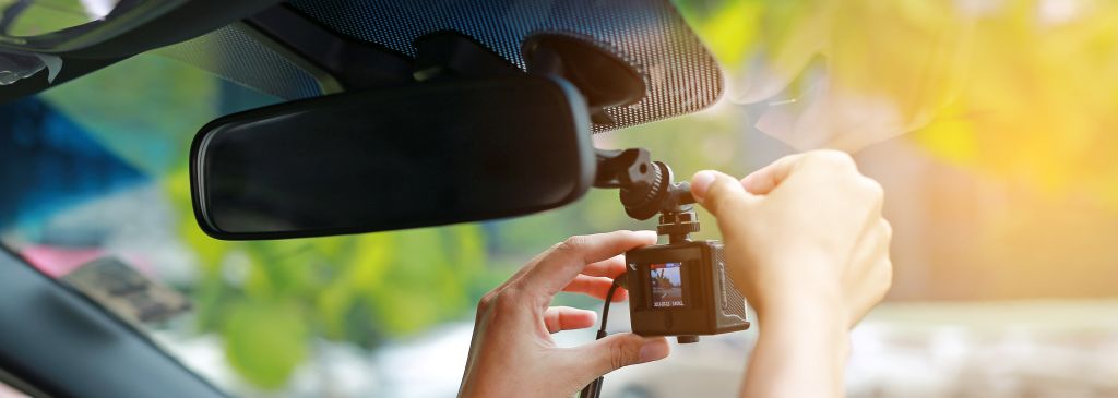 8 užitečných vychytávek do auta