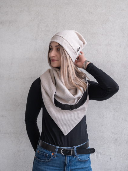 Čepice CYPRESS písková pohled z boku