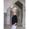 upletova_damska_tunika_Faith_trictvrtecni_rukav_prustrihy_na_zadech_barva_cerna_celkovy_pohled_z_boku