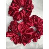 Tmavě Červená Scrunchie