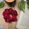 Tmavě Červená Scrunchie
