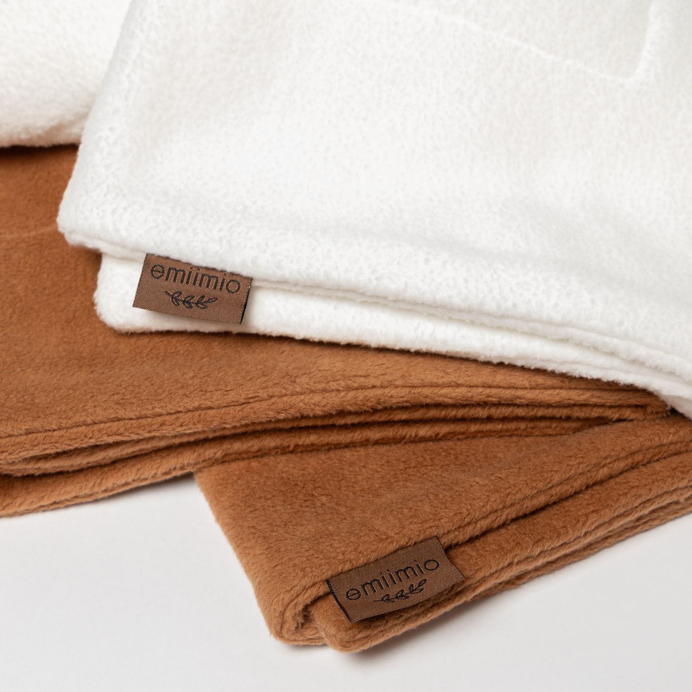 Beránková deka puntíkatá / karamelová