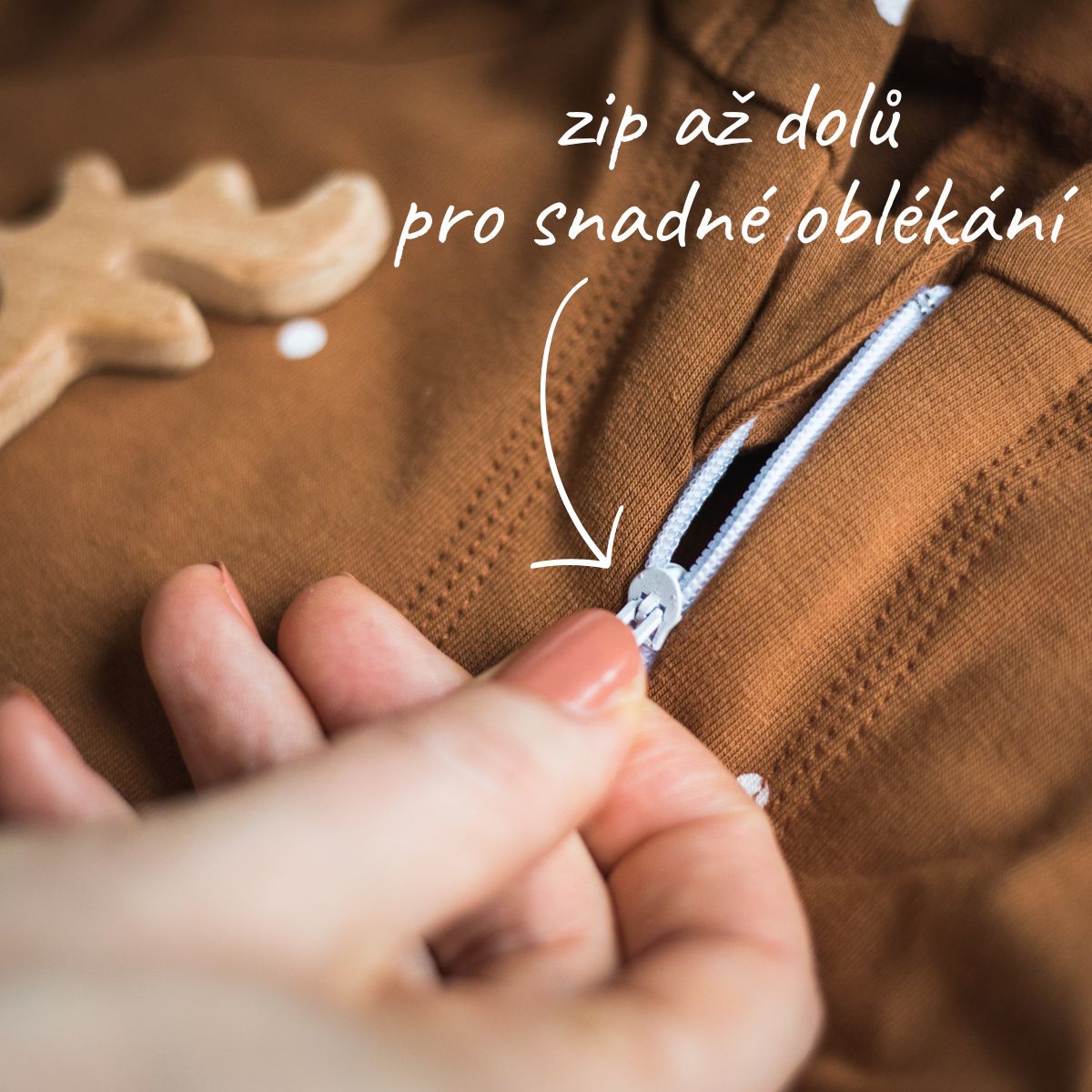 Overal na zip puntíkatý