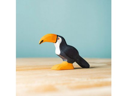 toucan standing~2503