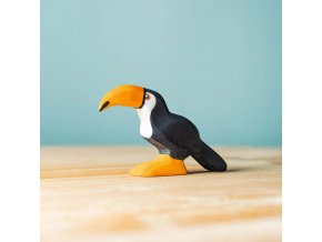 toucan standing~2503