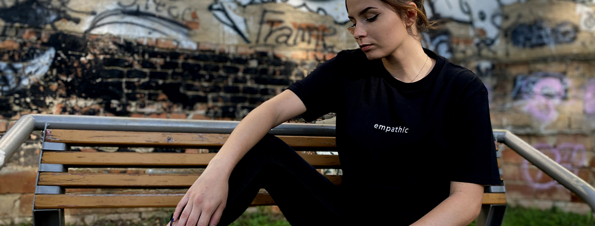 EMPATHIC LOGO TEE - BLACK