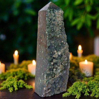 5713 achat hroznovy obelisk polosurovy c 17 56 9g Photoroom