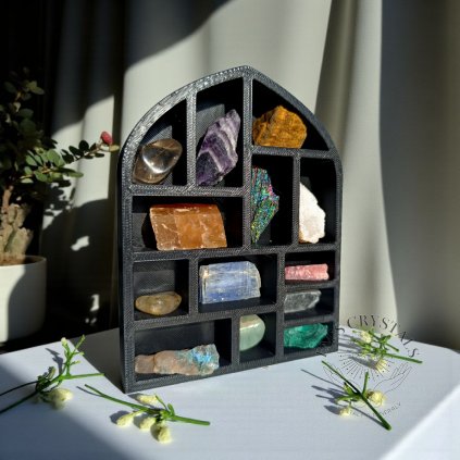 Sada 13 minerálů s poličkou