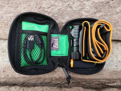 Pouzdro pro čelovku M černá/zelená