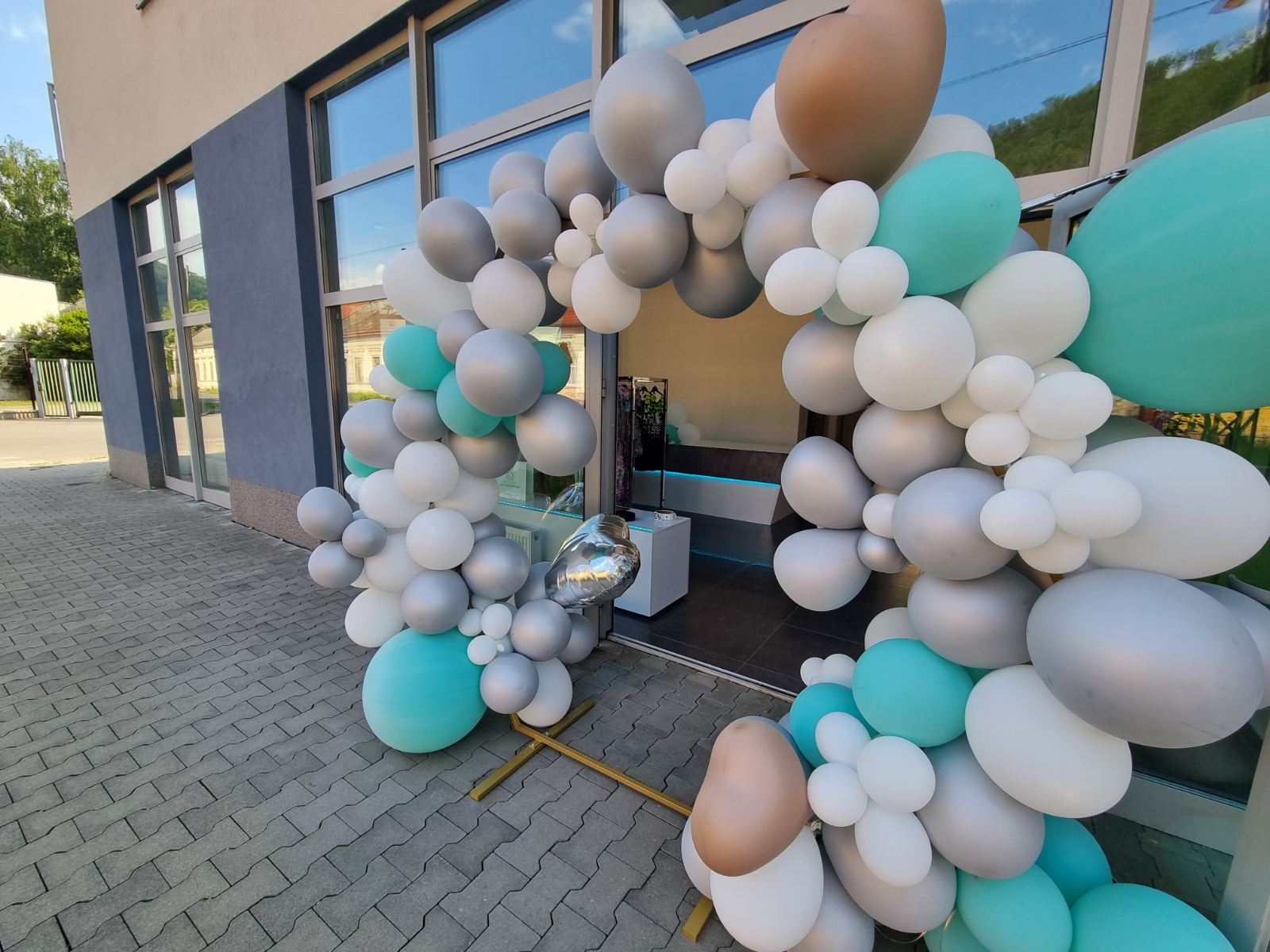 NOVOOTVORENÝ SHOWROOM ENEMIQ NA SLOVENSKU