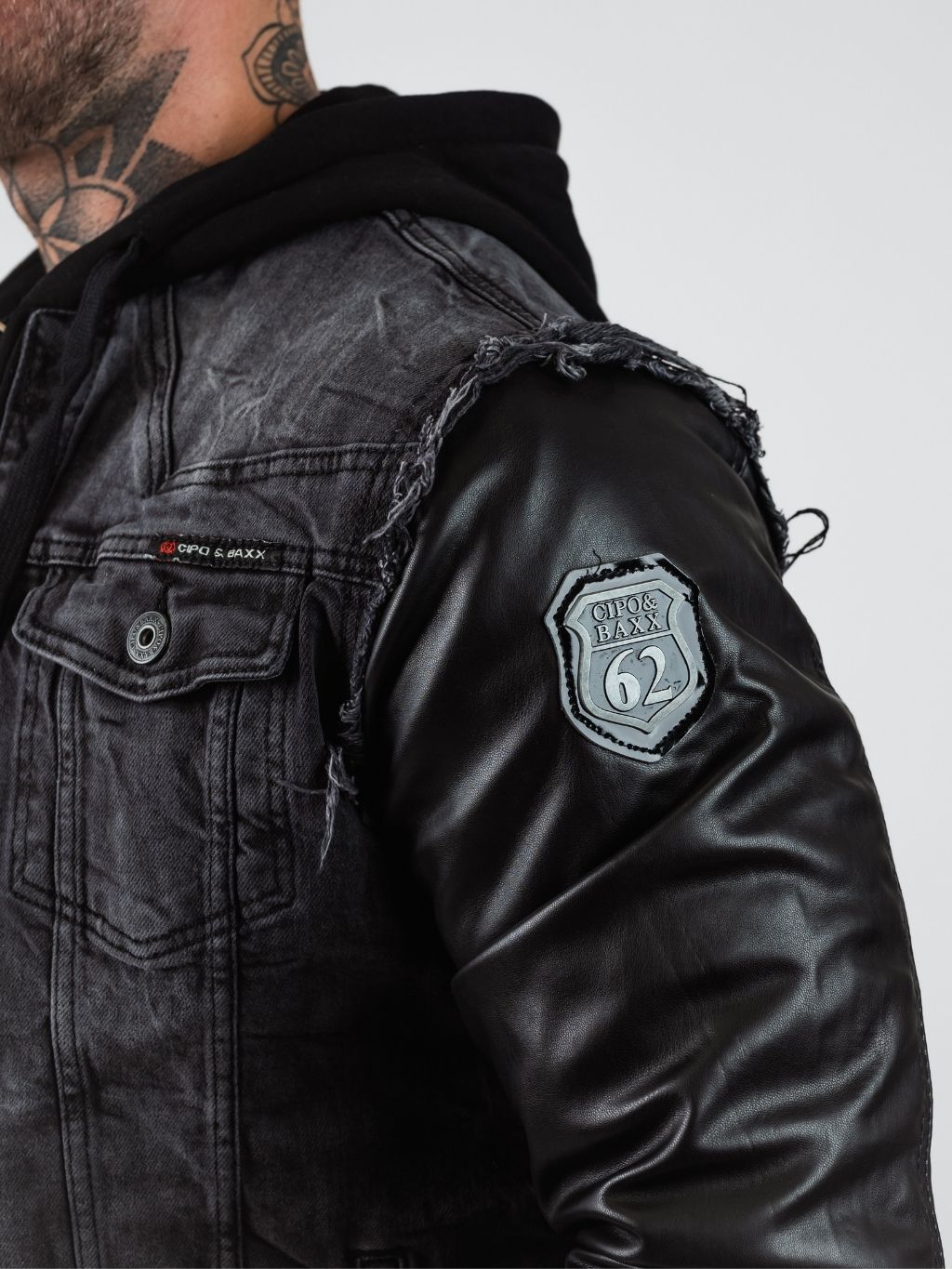 Pánska bunda CIPO & BAXX 1290 BLACK Farba: Čierna, Konfekčná veľkosť: M