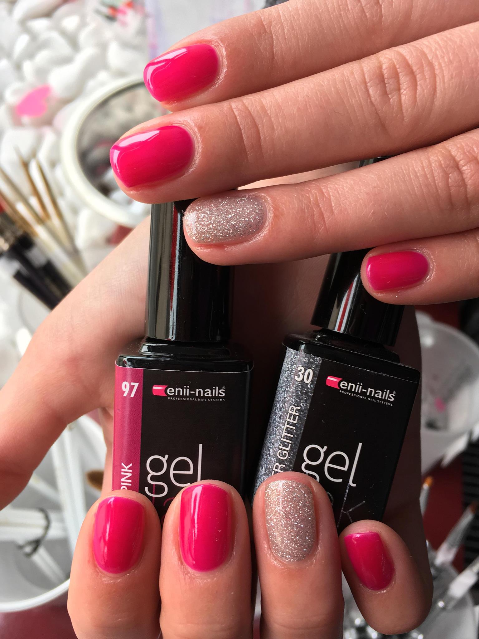 ENII-NAILS zpevnění přírodních nehtů Gel lak, výživné UV gely, ROCKLAC, Dipping system Olomouc: 13.10.2020