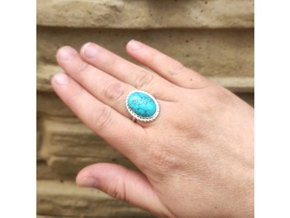 Stříbrný prsten s tyrkysem a obrubou