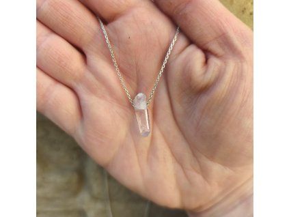 Stříbrný náhrdelník s ametystem