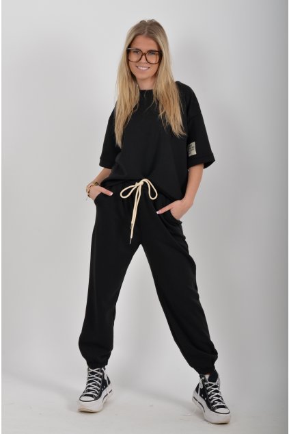 Černá tepláková souprava ES6404