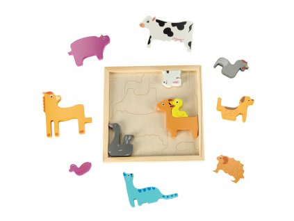 Dřevěné puzzle odpovídají tvarům zvířat