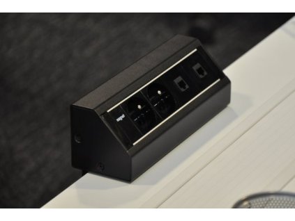 Magnat STICK 005 - 3x 230V + 1x VGA + 2x RJ-45