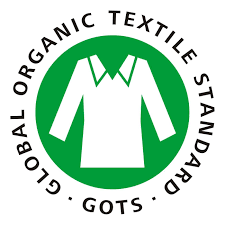 Certifikát GOTS je nejuznávanější standart bio textilu. Garantuje splnění nejvyšších ekologických požadavků od semínka po distribuci výsledného produktu a etických norem (Fair Trade)