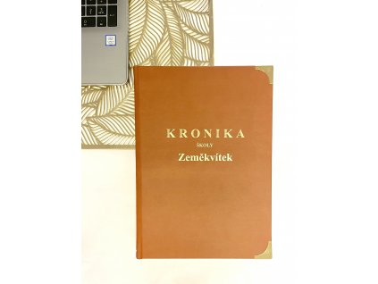 kronika hnědá
