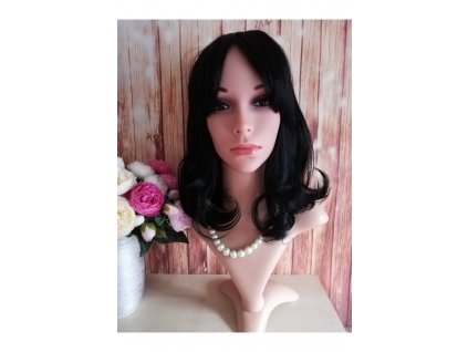 Stella - polodlouhá vlnitá černá paruka