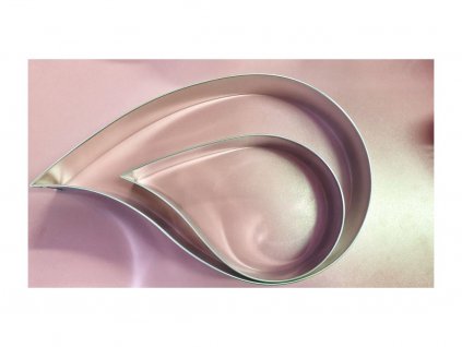 Dortový ráfek Slza (prohnutá) menší