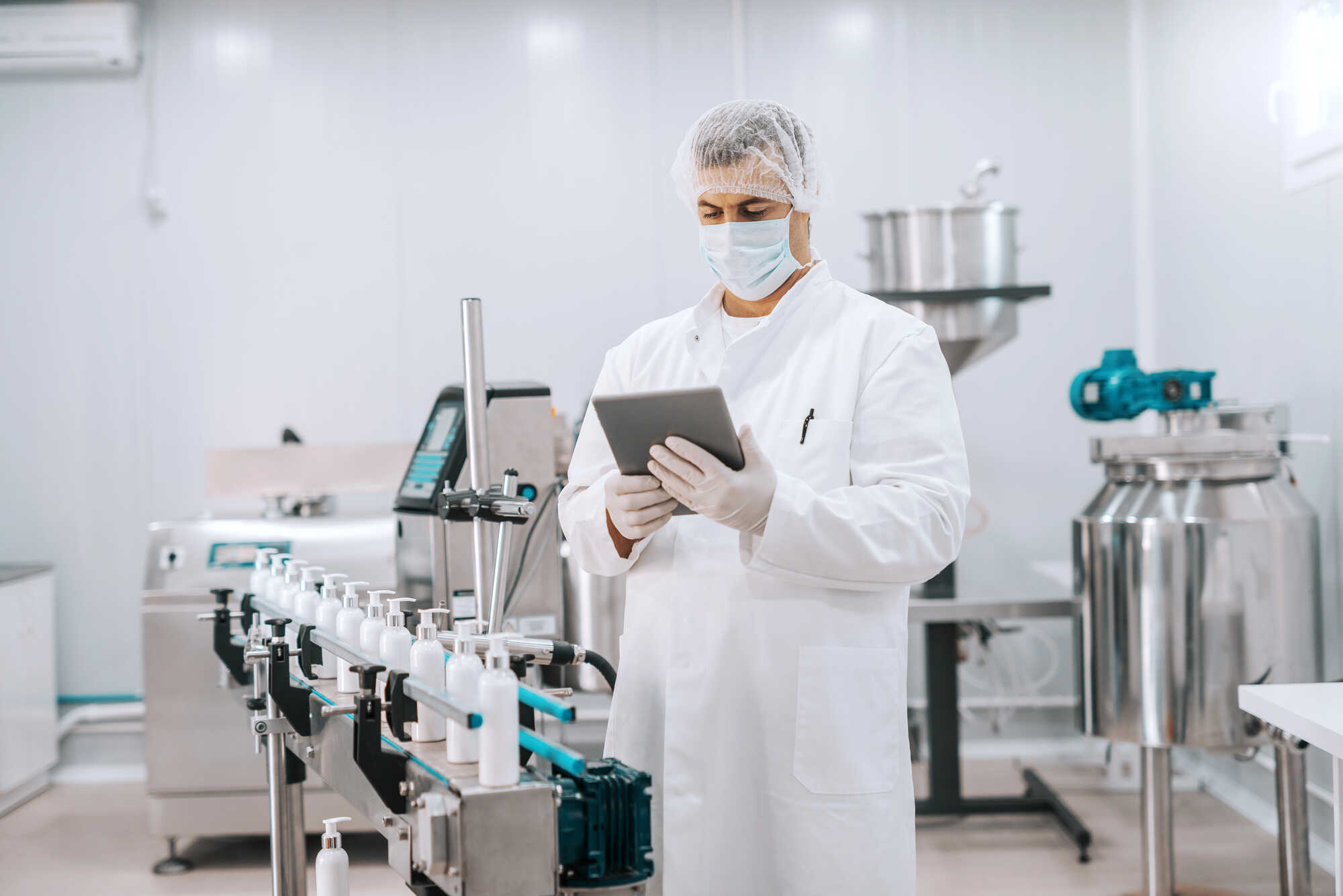 BIOACTIVE COSMETICS: REVOLUTION IN SKINCARE AND SKIN TREATMENT