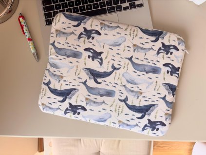 obal na notebook s velrybami