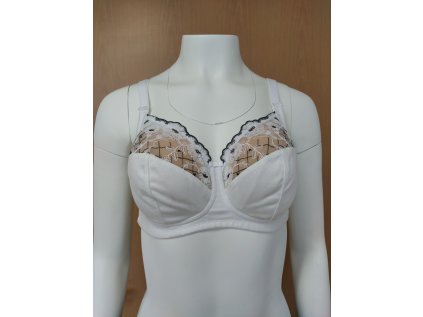 AMELIA BILA PODPRSENKA BEZ KAPES