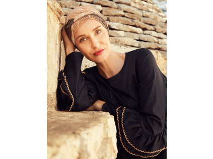 AMIA TURBAN POTISTENY ODSTINY AFRIKY DOBROMILA DARNADYOVA EPITA DD
