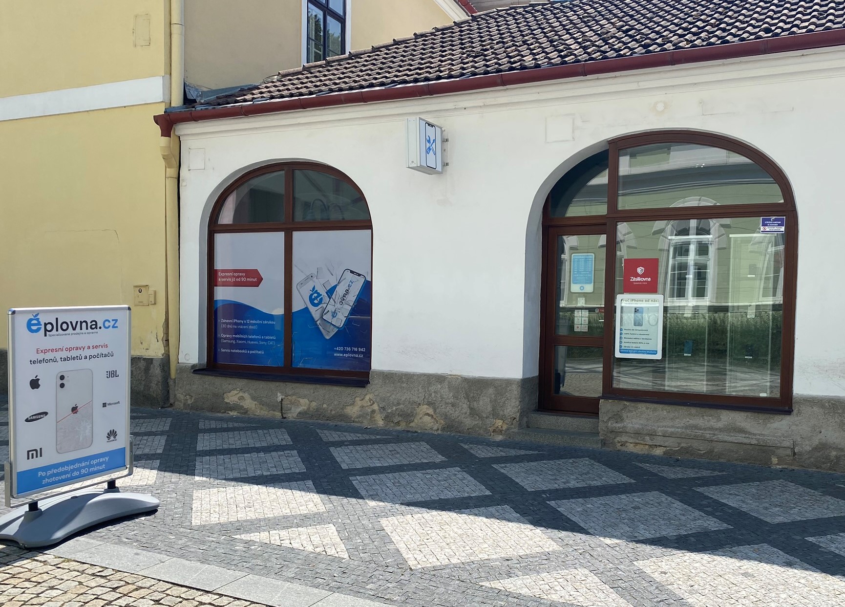 Eplovna není jenom Apple servis ...