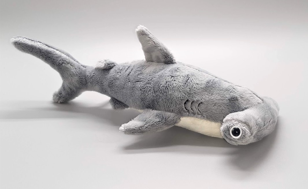 Cornelisen Plüss cápa 25 cm - plüss játékok