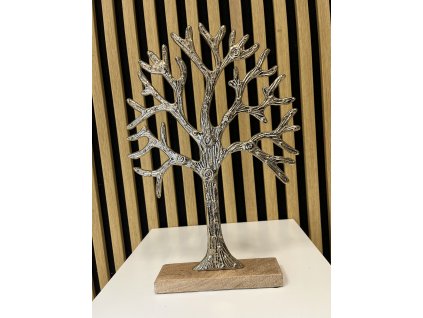 Strom dřevokov zlatý