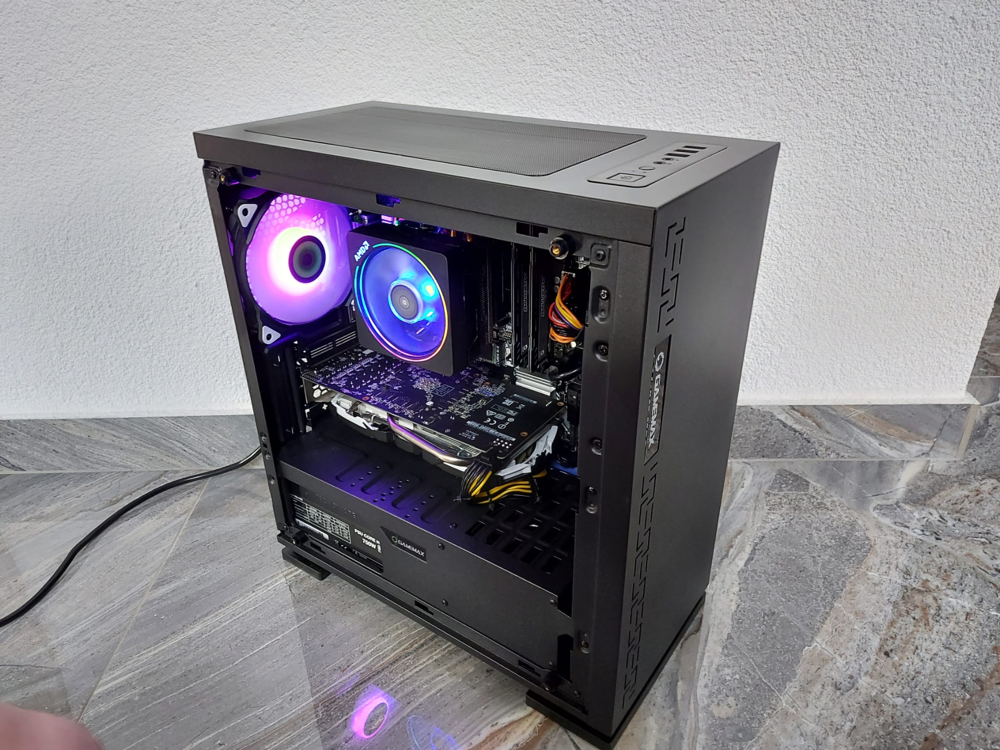 Ryzen 5 2600 + RX 570