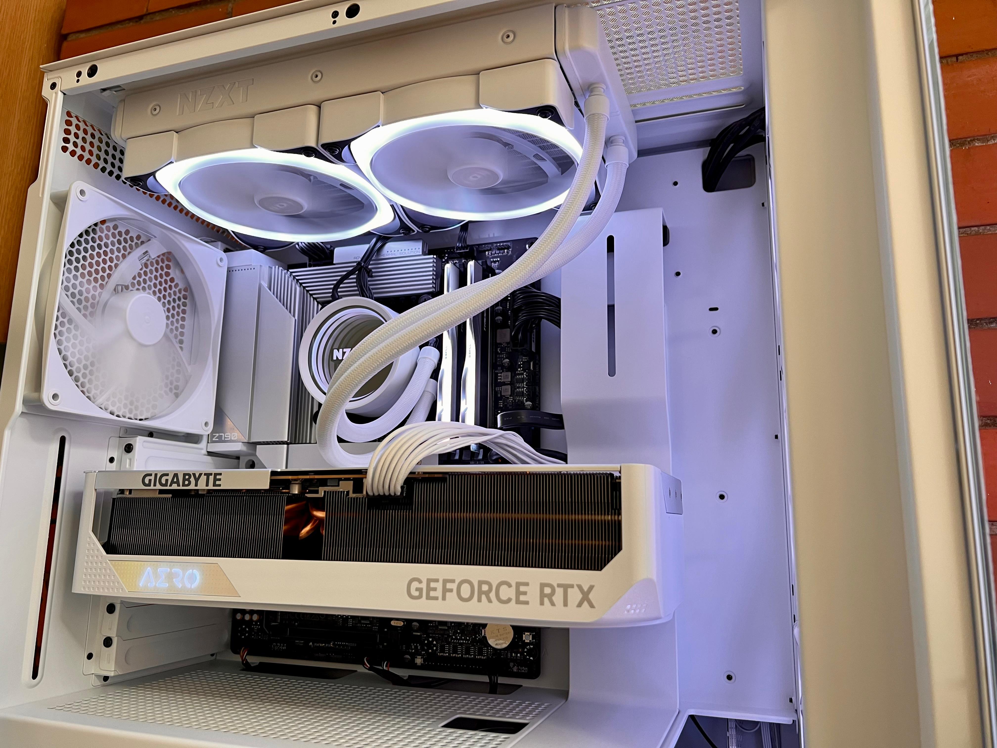 i9-13900K + RTX 4080