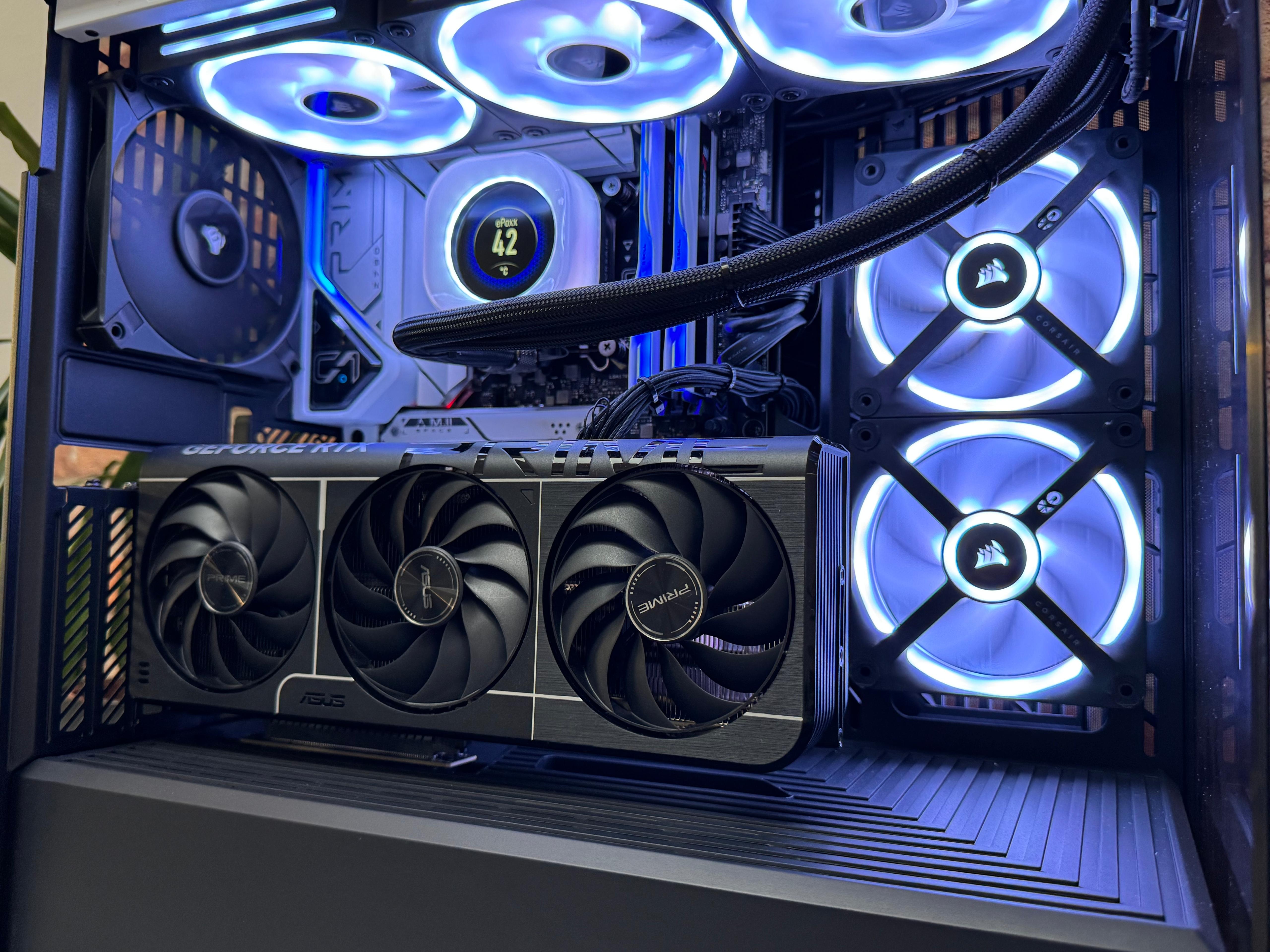 i9-14900K + RTX 5080