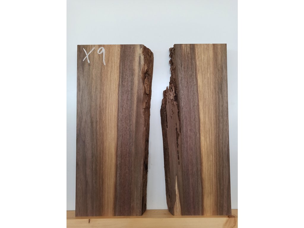 Dřevo X009