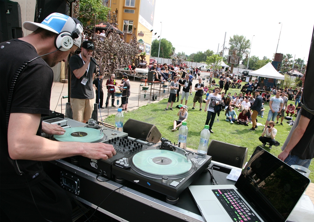 Cross Square - Hip Hop Games 2016