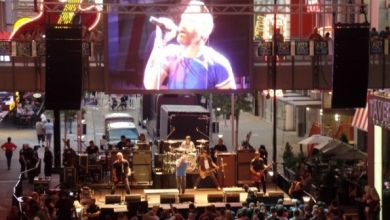 RCF HDL50-A v kombinaci s Allen & Heath dLive na Summerland tour!