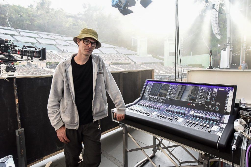 Allen&Heath dLive na turné s kapelou Above & Beyond